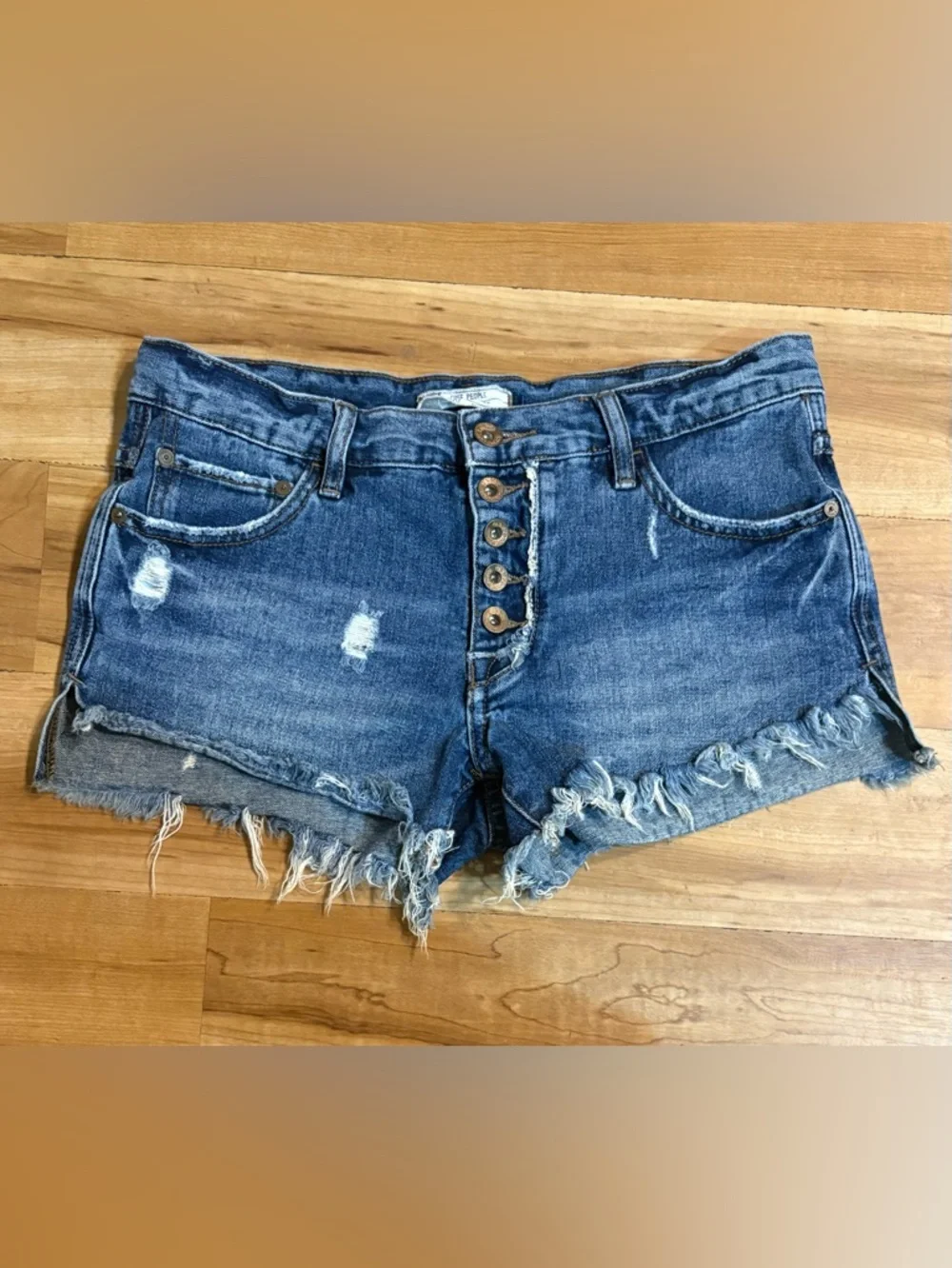Free People, Distressed Fray Hem Button Fly Jean Shorts, Size 26